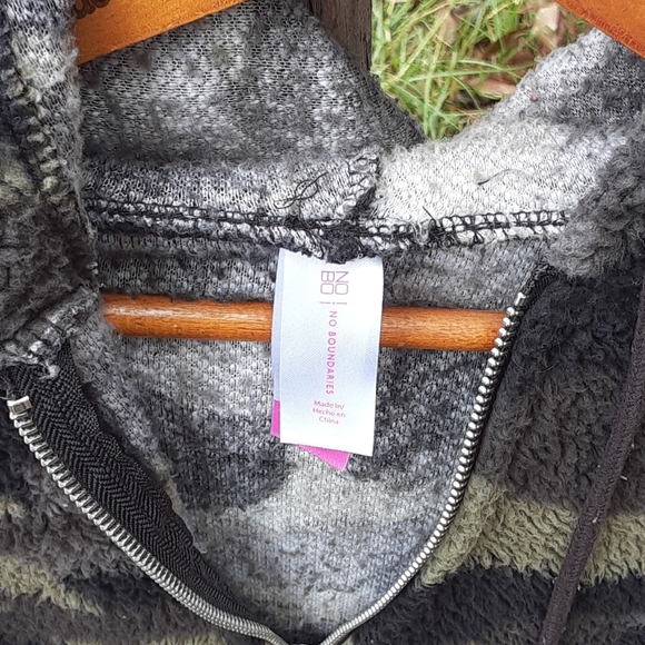 Hoodie - Picture 2 of 4